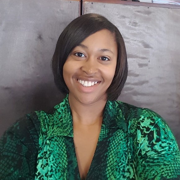 Meet your Posher, Amber - Picture 1 of 1
